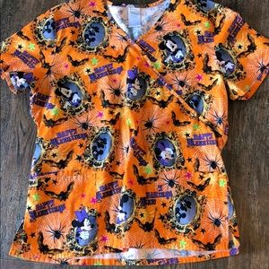 Disney Mickey Mouse scrub top